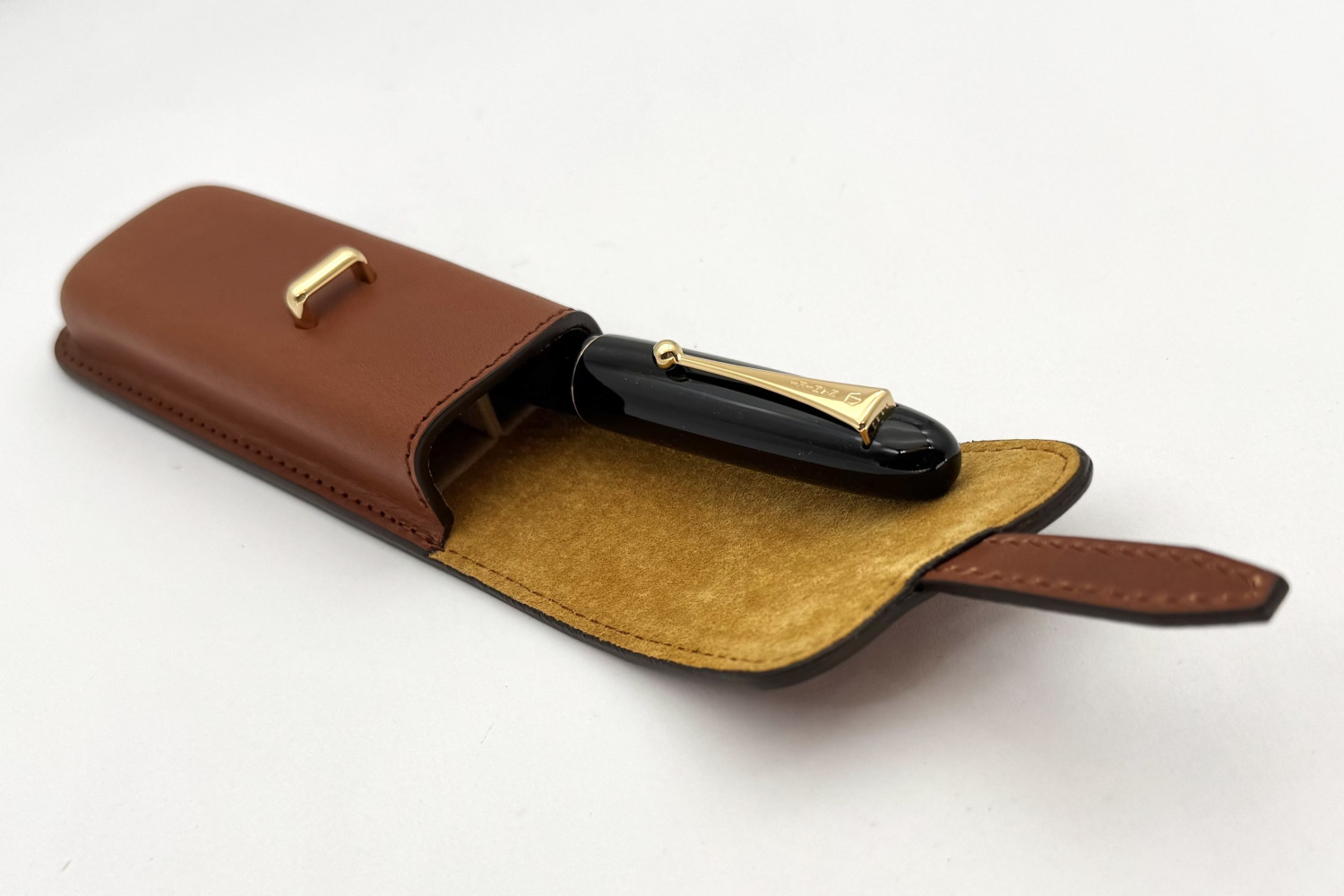 PILOTxSOMÈSLESaddleDesignSeriesBrown2PenCase_F